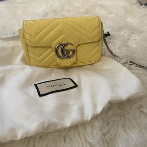 Gucci Marmont Super Mini